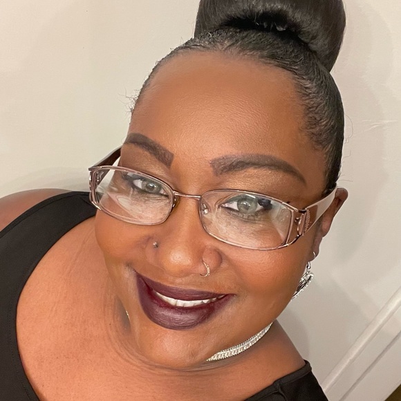 Meet your Posher, Kimmi - Picture 5 of 12